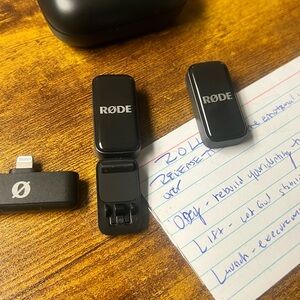 RØDE Black Wireless Microphone Set